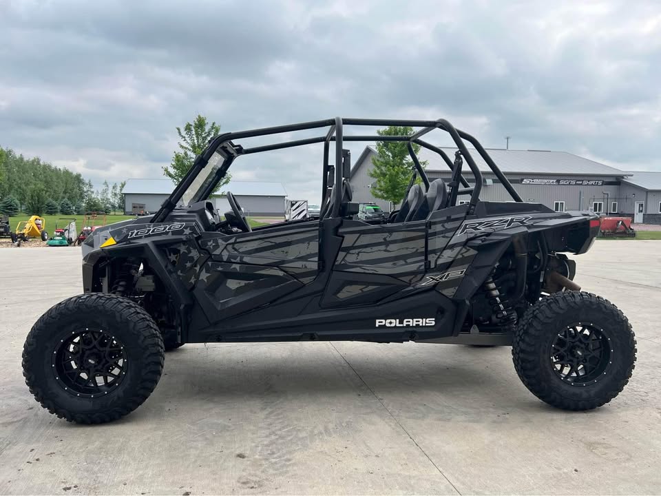 · 2020 Polaris RZR 4 1000 XP