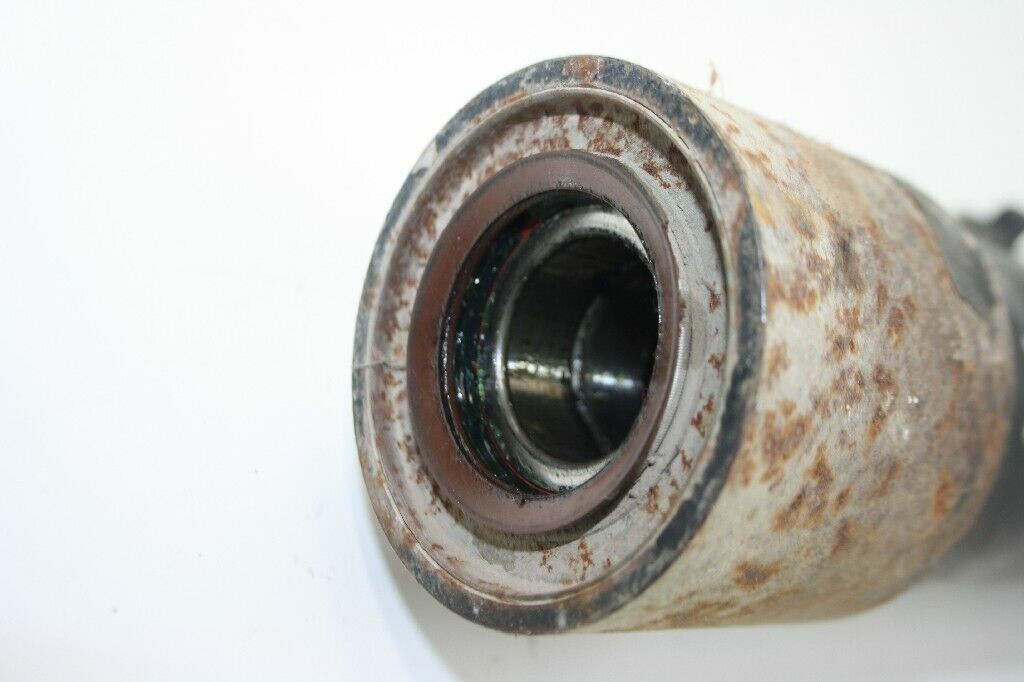 2005 Bombardier Traxter 500 Axle Housing Right OEM: 705500250