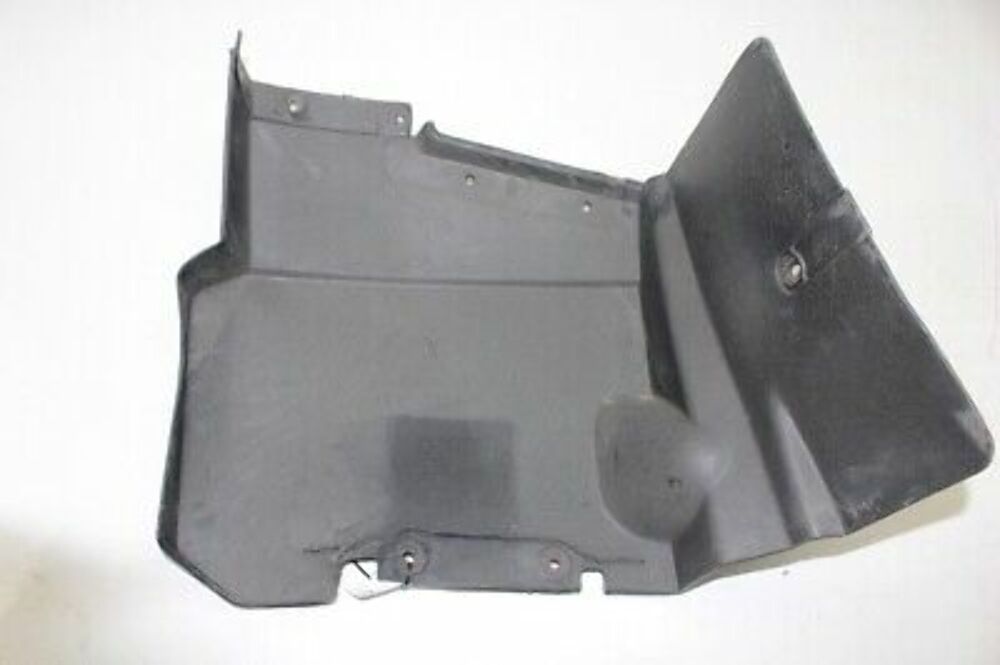 1999 Yamaha Grizzly 600 Mud Gaurd Front Right OEM: 4WV-21560-00-00