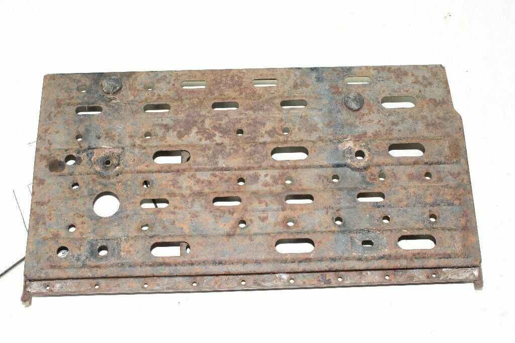 1999 Yamaha Grizzly 600 Footrest Left OEM: 5GT-27481-00-00