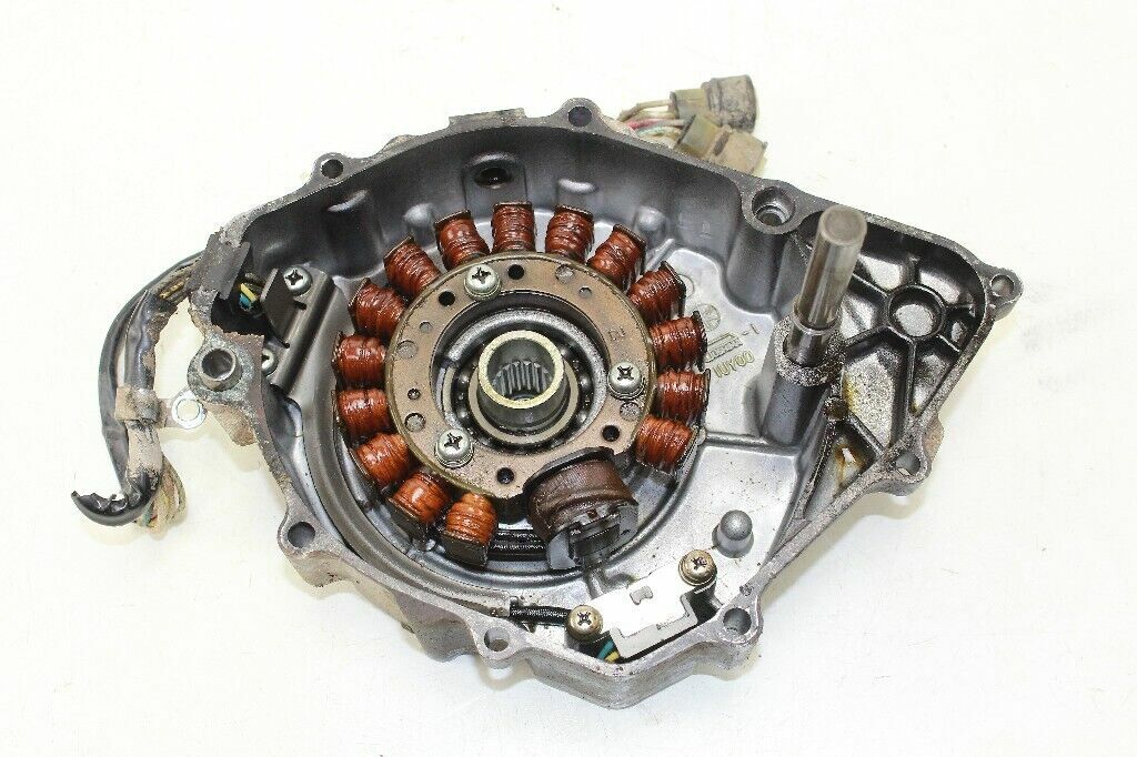 1991 Yamaha Big Bear 350 Stator Cover OEM: 3HN-85510-00-00 1UY-15787-02-0