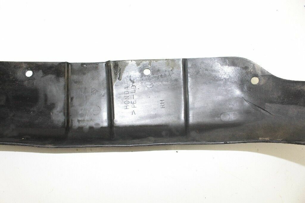 2004 Honda TRX450S Fender Front Right OEM: 61861-HM7-000ZB