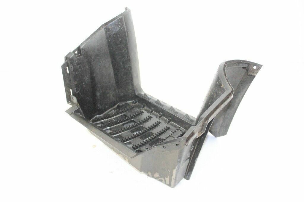 2009 POLARIS Sportsman 550 Footwell Right OEM: 5439077-070