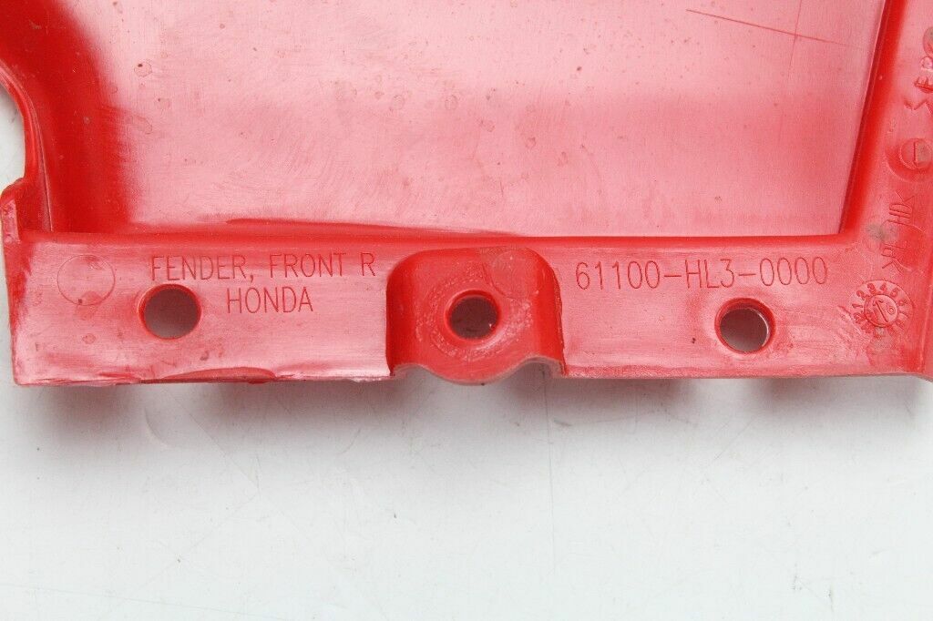 2016 HONDA Pioneer 700 Fender Front Right OEM: 61100-HL3-A00ZA